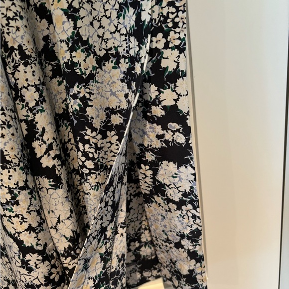 Beautiful Club Monaco silk pants - size small - Picture 2 of 5